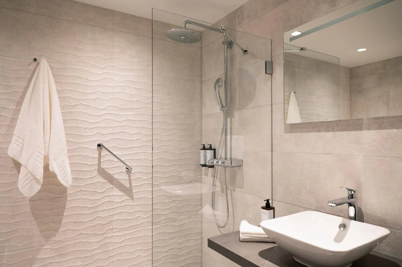 Mercure Amsterdam North Station Otel