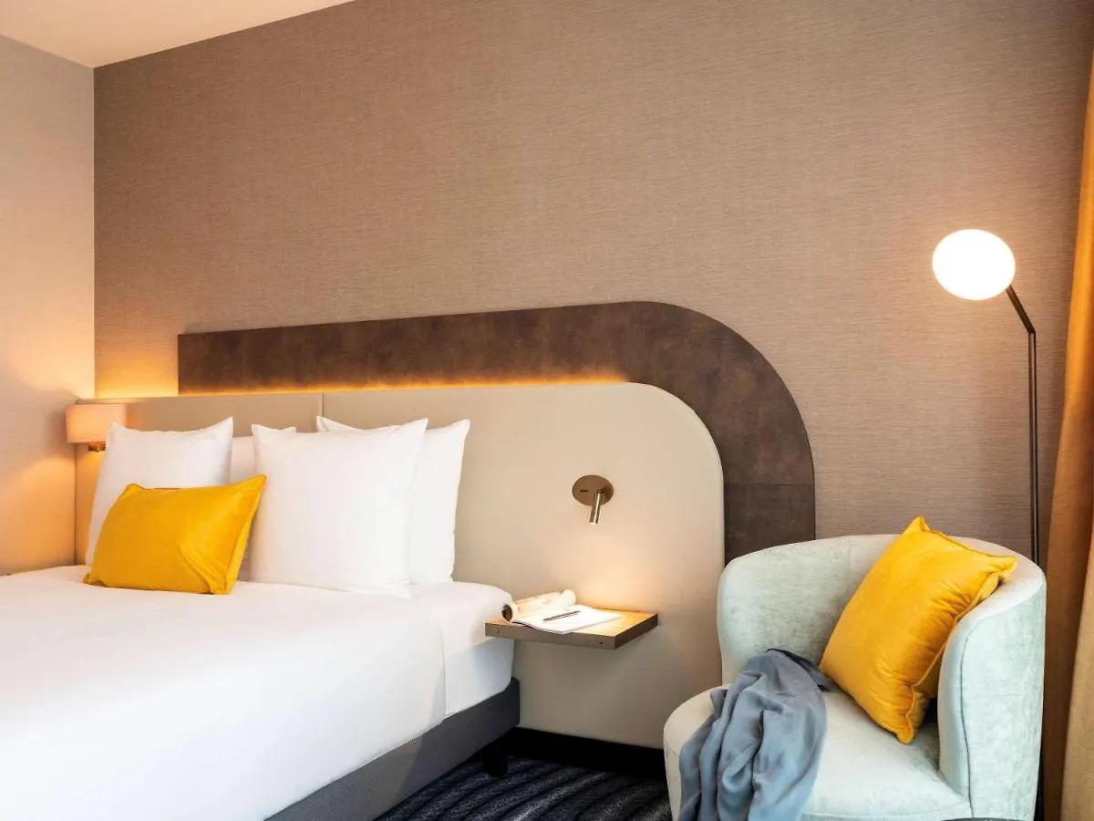 Mercure Amsterdam North Station Otel