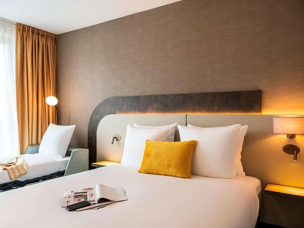 Mercure Amsterdam North Station מלון